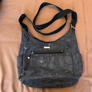 Baggallini cross body bag